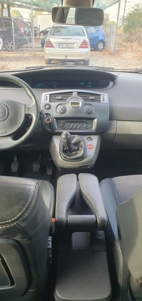 Renault Scenic 1.6 бензин 111к.с. , снимка 13