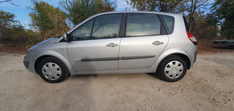 Renault Scenic 1.6 бензин 111к.с. , снимка 6 - Автомобили и джипове - 43442527