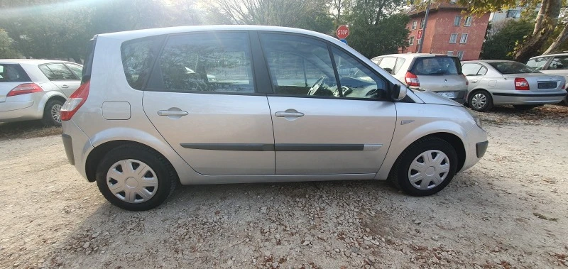 Renault Scenic 1.6 бензин 111к.с. , снимка 5 - Автомобили и джипове - 43442527