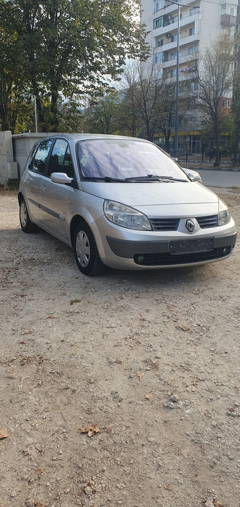 Renault Scenic 1.6 бензин 111к.с. , снимка 4 - Автомобили и джипове - 43442527