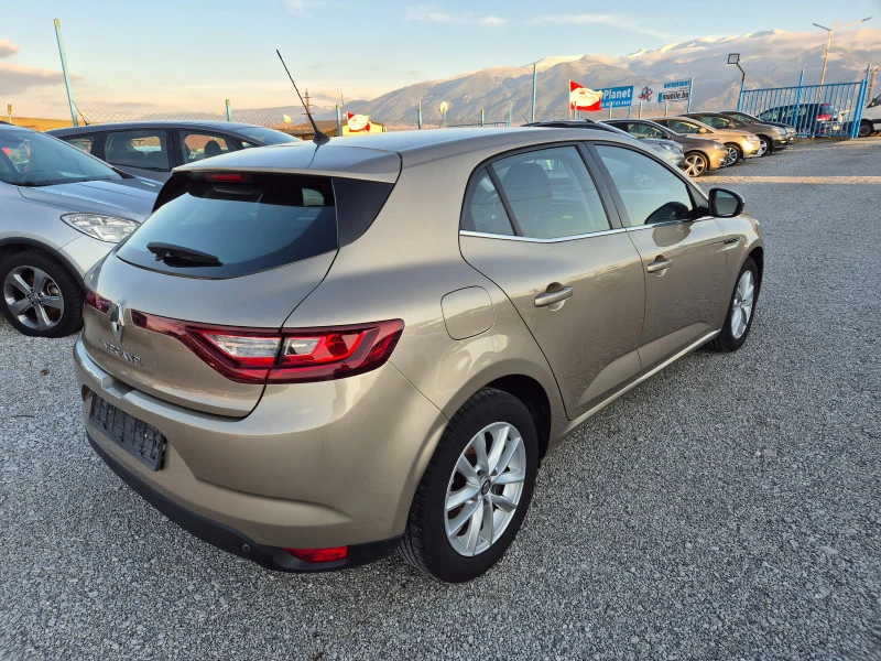 Renault Megane 1.5 DCI, снимка 4 - Автомобили и джипове - 46355834