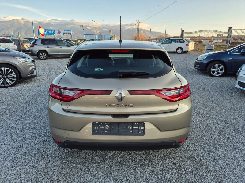 Renault Megane 1.5 DCI, снимка 5 - Автомобили и джипове - 46355834