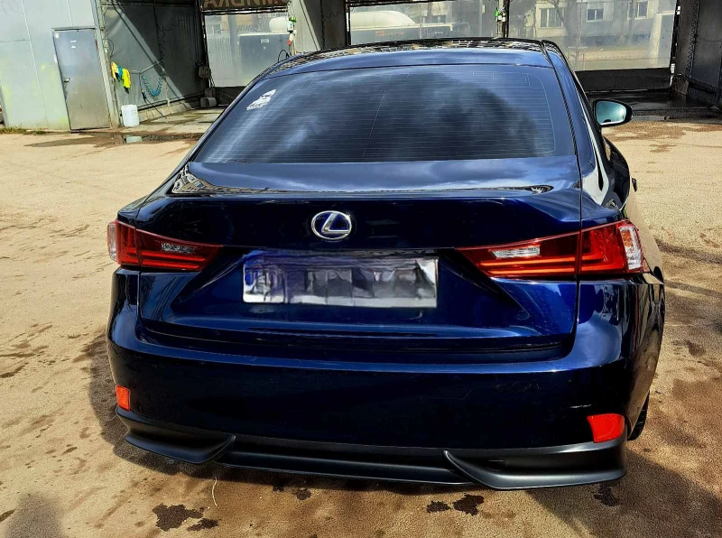 Lexus IS 300 300H, снимка 3 - Автомобили и джипове - 47635591