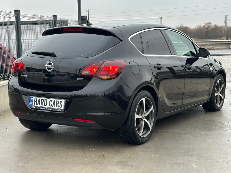 Opel Astra 1.7CDTI* * 2012г* РЪЧКА* Регистриран* , снимка 4 - Автомобили и джипове - 47961864