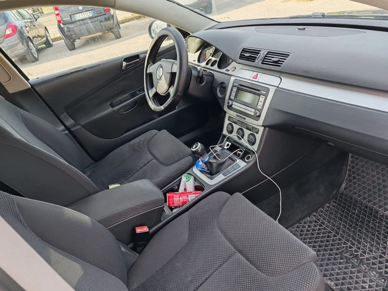 VW Passat 2.0 TDI 8V BMP - 2008г. Обслужен, снимка 6 - Автомобили и джипове - 51488567