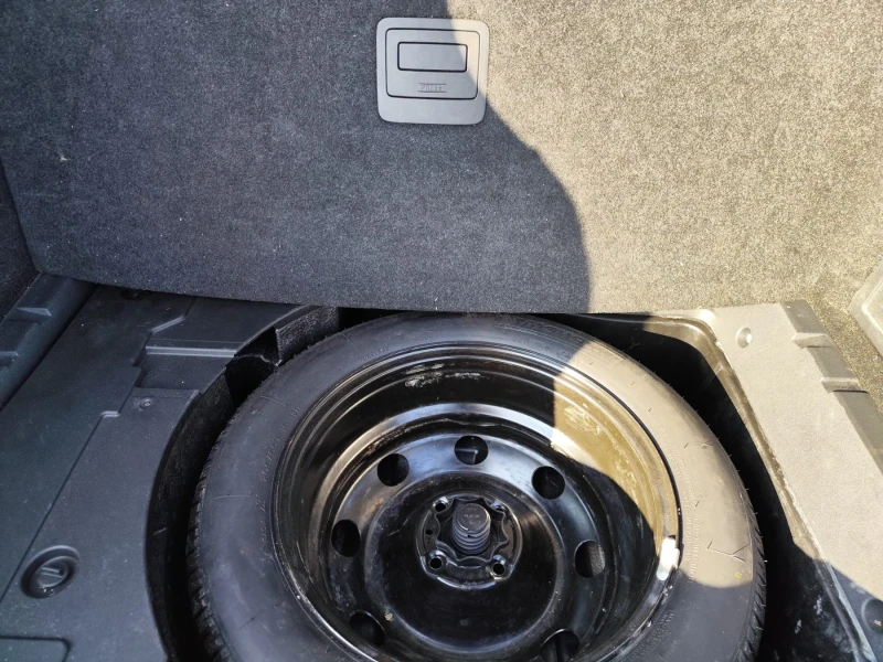 VW Passat 2.0 TDI 8V BMP - 2008г. Обслужен, снимка 9 - Автомобили и джипове - 51488567