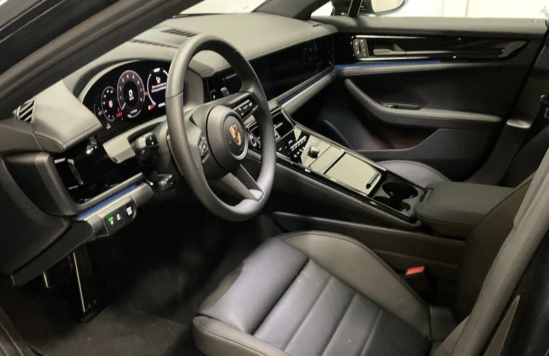 Porsche Panamera 4/354HP/PANO/360/4+ 1/SPUR/BOSE/AKH/ACC/135v, снимка 7 - Автомобили и джипове - 49722349