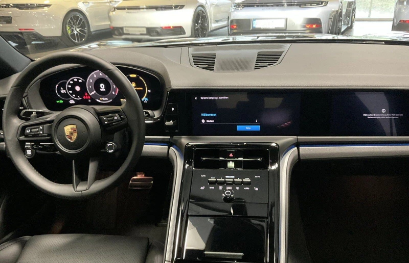 Porsche Panamera 4/354HP/PANO/360/4+ 1/SPUR/BOSE/AKH/ACC/135v, снимка 6 - Автомобили и джипове - 49722349