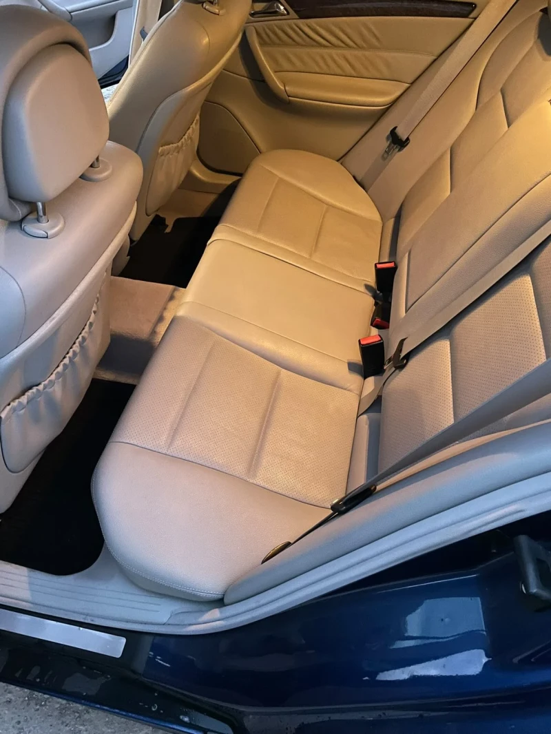 Mercedes-Benz C 320 Facelift, снимка 13 - Автомобили и джипове - 53114829