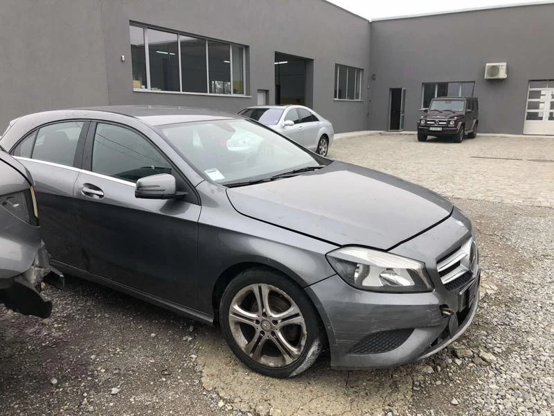 Mercedes-Benz A 200 176 на части, снимка 2 - Автомобили и джипове - 47090738