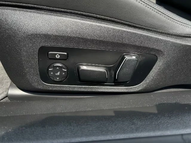 BMW M4 COMPETITION/INDIVIDUAL/360/HUD/LED/HARMAN KARDON, снимка 16 - Автомобили и джипове - 55979011
