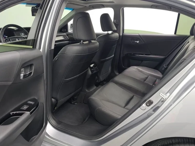 Honda Accord 2.0 Hybrid 9Th Generation, снимка 11 - Автомобили и джипове - 56069463