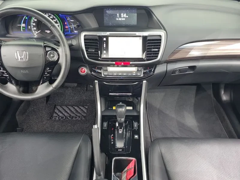 Honda Accord 2.0 Hybrid 9Th Generation, снимка 7 - Автомобили и джипове - 56069463