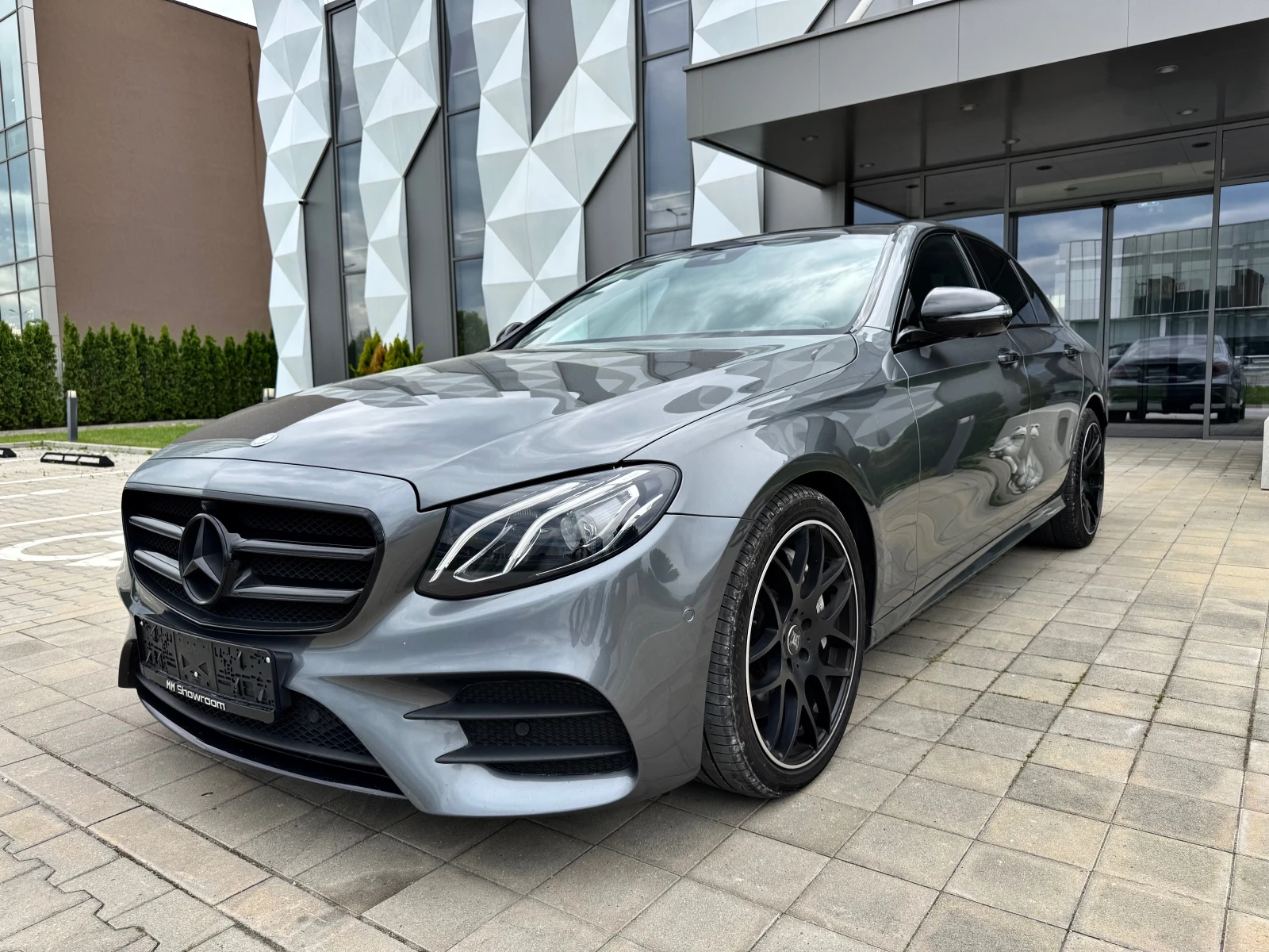 Mercedes-Benz E 350 AMG-ПАНОРАМА-BURMASTER-360КАМЕРИ-BURMASTER-BLIND, снимка 1