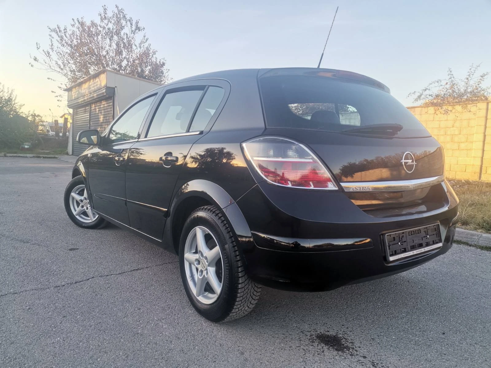 Opel Astra FACE/1.6i/ПЕРФЕКТЕН - изображение 6