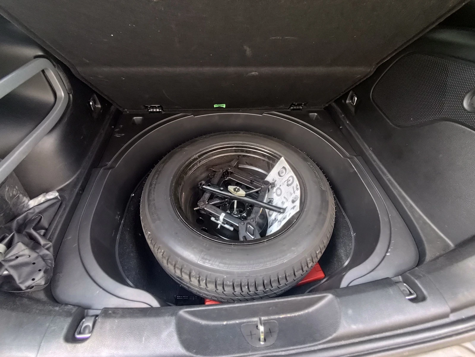 Jeep Cherokee 2.2TD-115х.км!!! - изображение 7