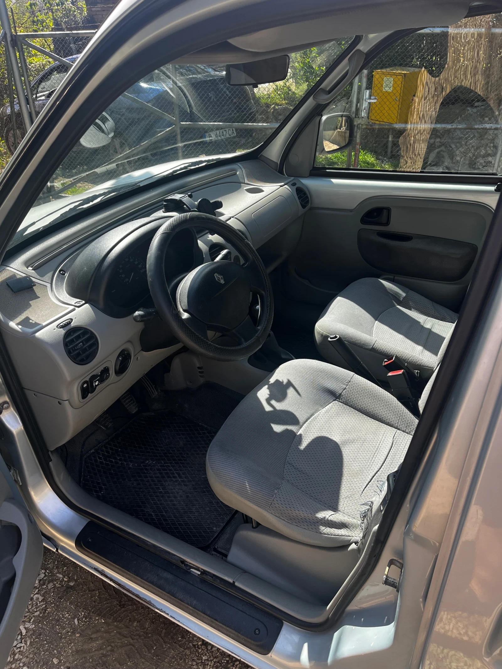 Renault Kangoo 1.4 газ - изображение 9