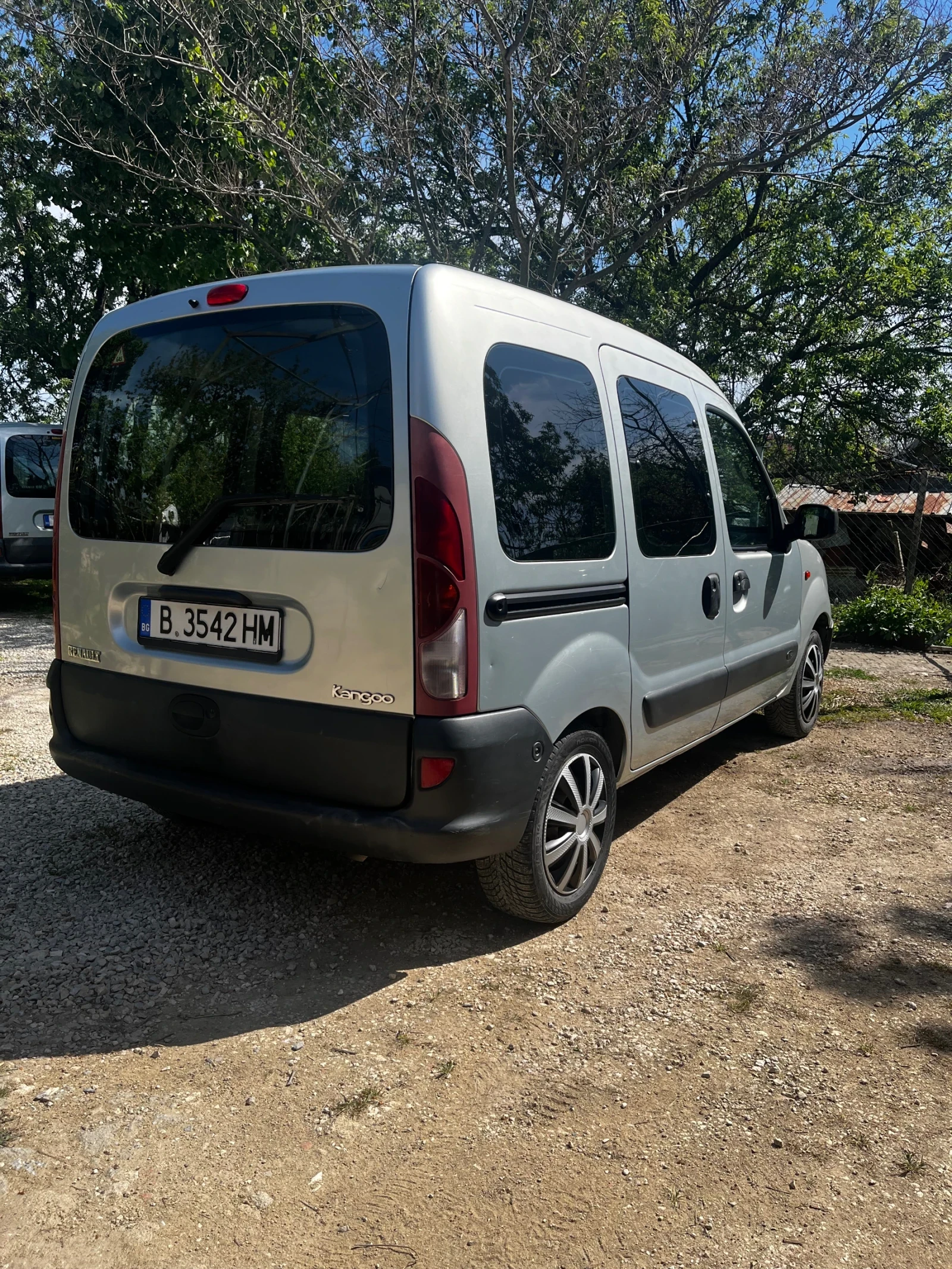 Renault Kangoo 1.4 газ - изображение 6