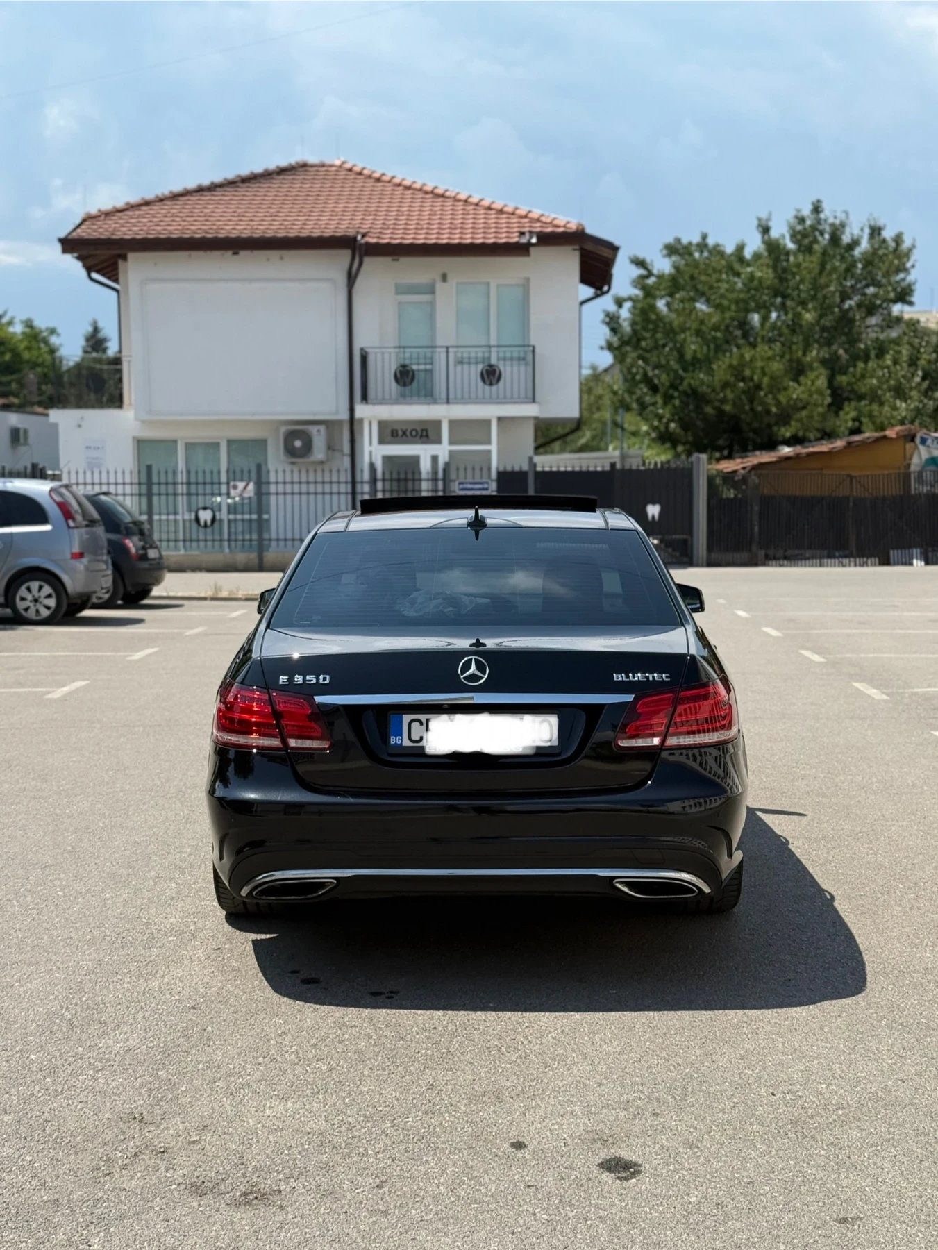 Mercedes-Benz E 350 AMG / 9G-Tronic / Панорама / 360 Камери /Park Asis - изображение 6