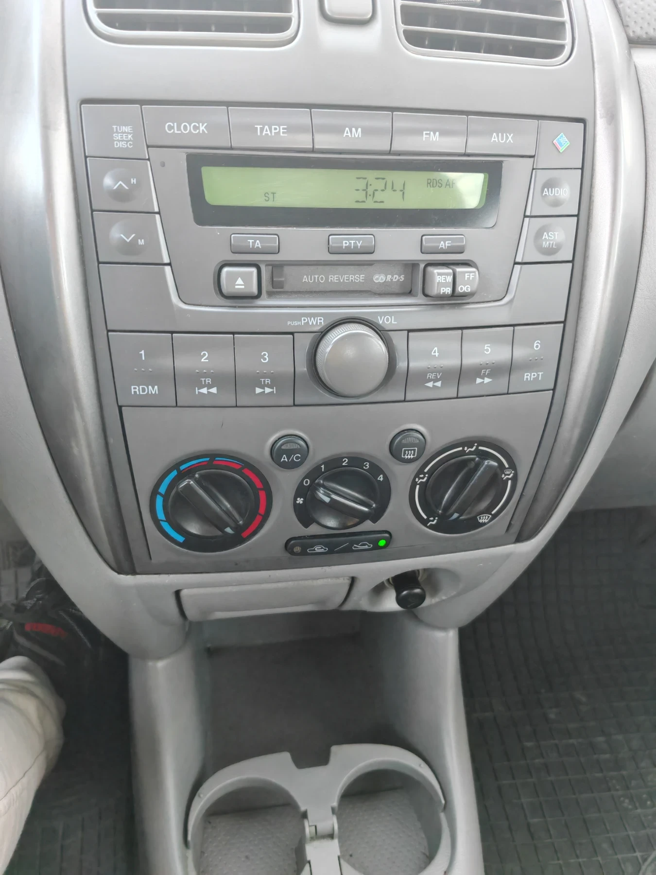 Mazda Premacy 2.0D - изображение 2