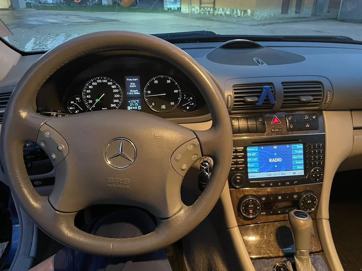 Mercedes-Benz C 320 Facelift - изображение 8