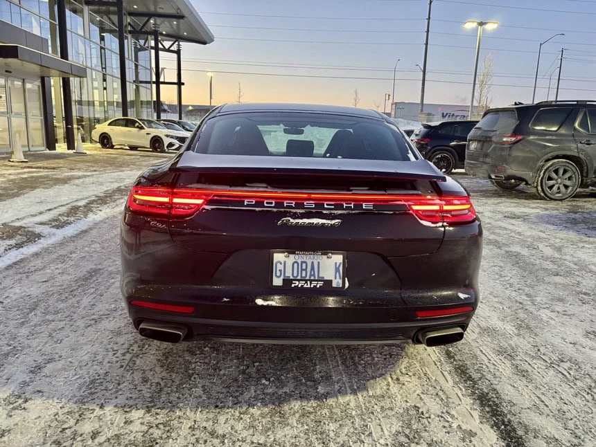 Porsche Panamera * АВТО КРЕДИТ* ЦЕНА ДО БГ * СЕРВИЗНА ИСТОРИЯ *  - изображение 4