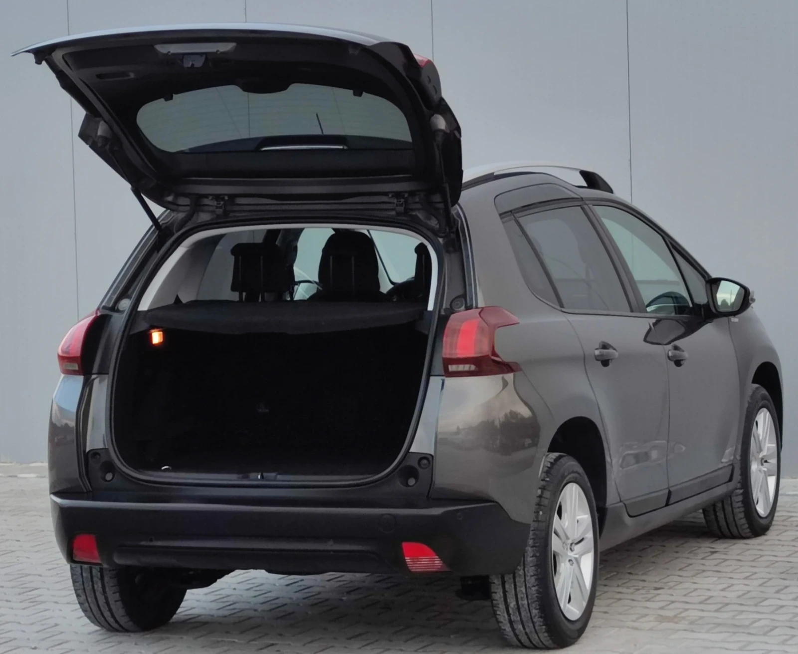 Peugeot 2008 1.5HDI* 102�.�* Style*  | Mobile.bg � ����������� 17