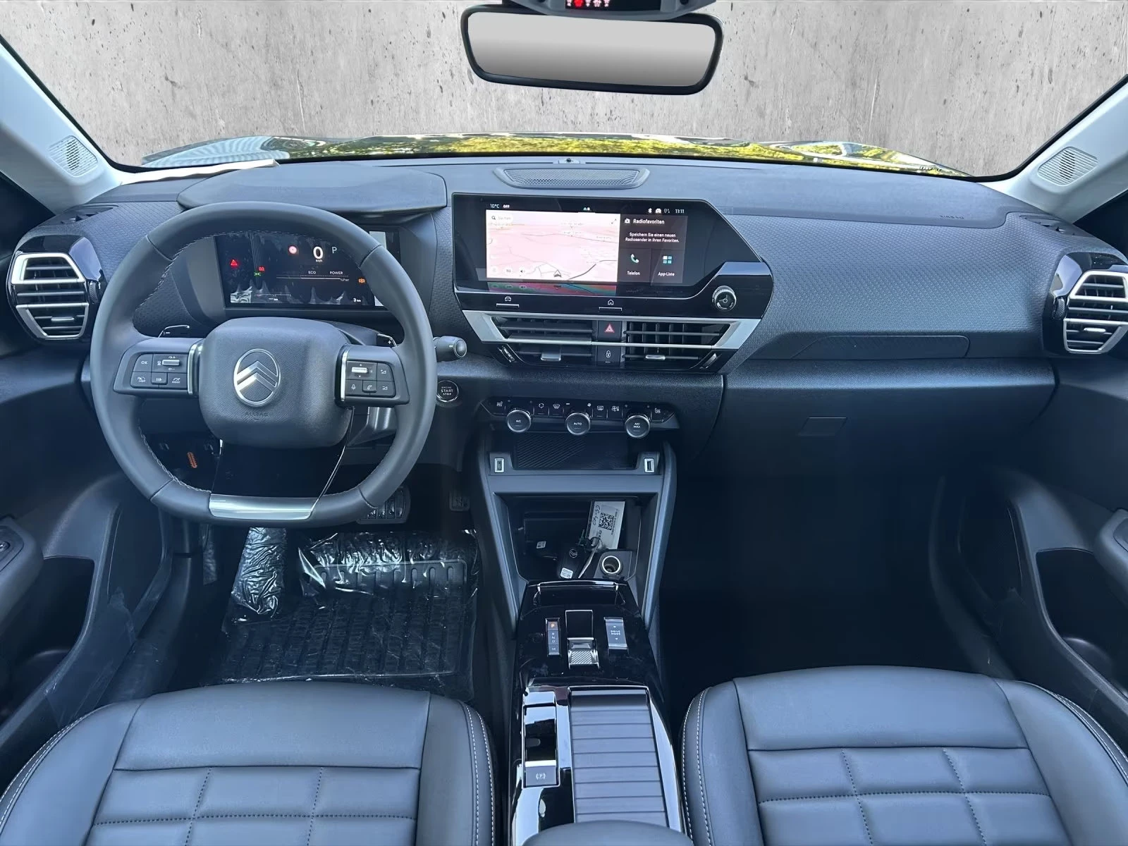 Citroen C4 НОВ!/1.2HEV/145HP/MAX/CAM/LED/NAVI/ACC/CPLAY/136q, снимка 7 - Автомобили и джипове - 54124809