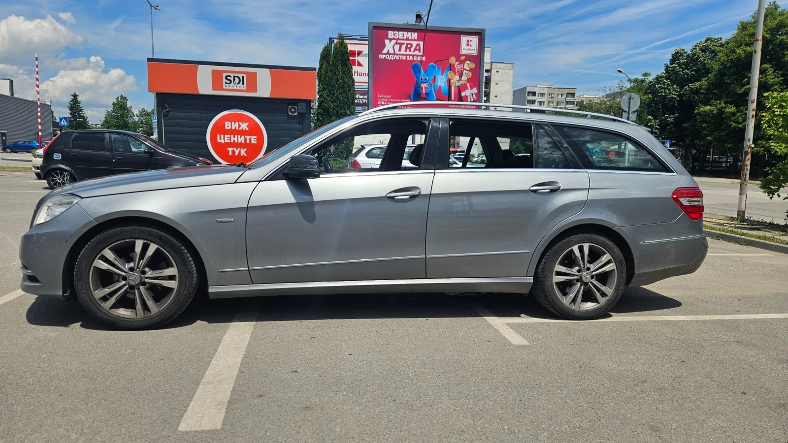 Mercedes-Benz E 200 CDI 7G TRONIC, снимка 3 - Автомобили и джипове - 54761771