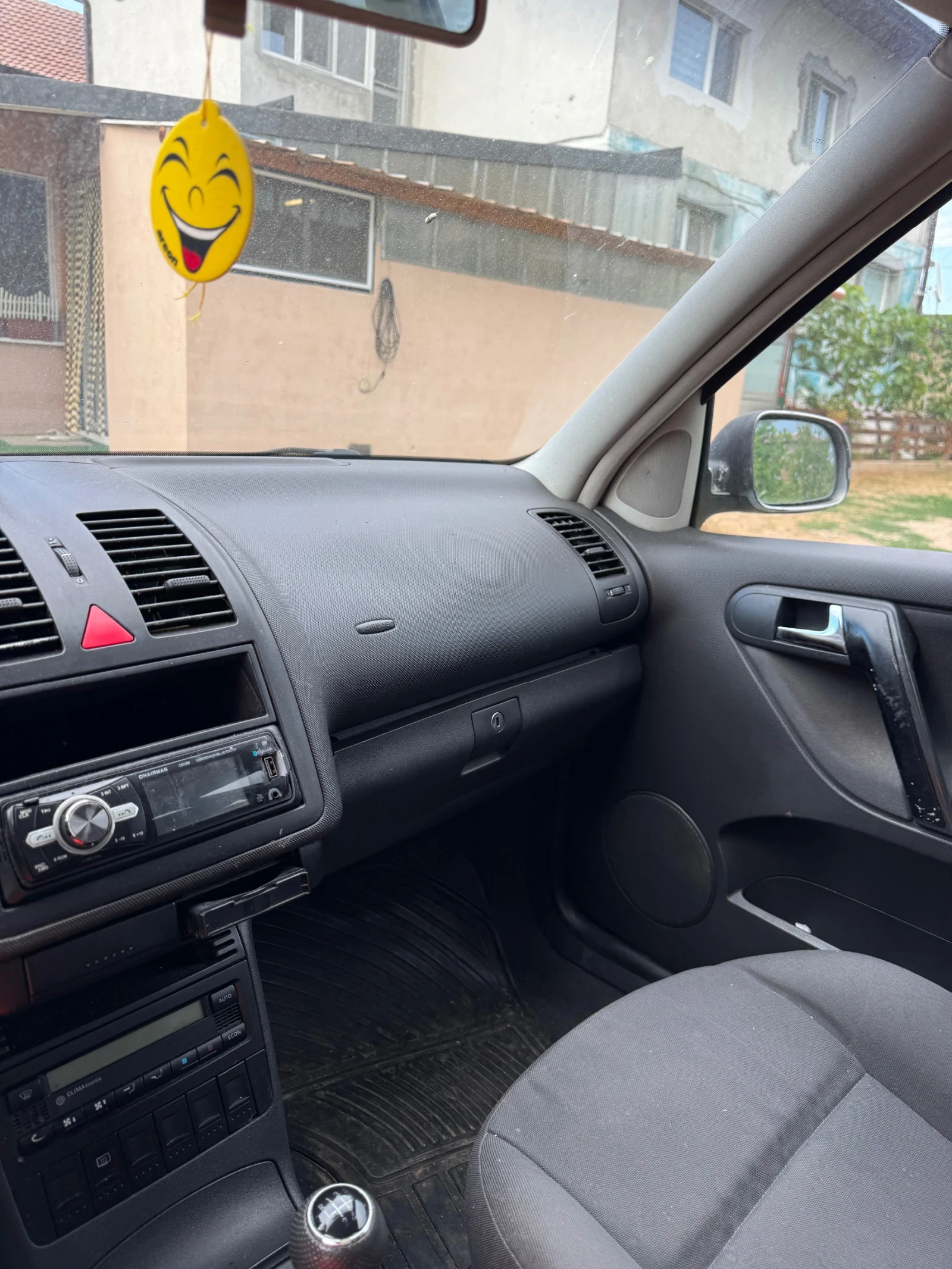VW Polo, снимка 4 - Автомобили и джипове - 55137978