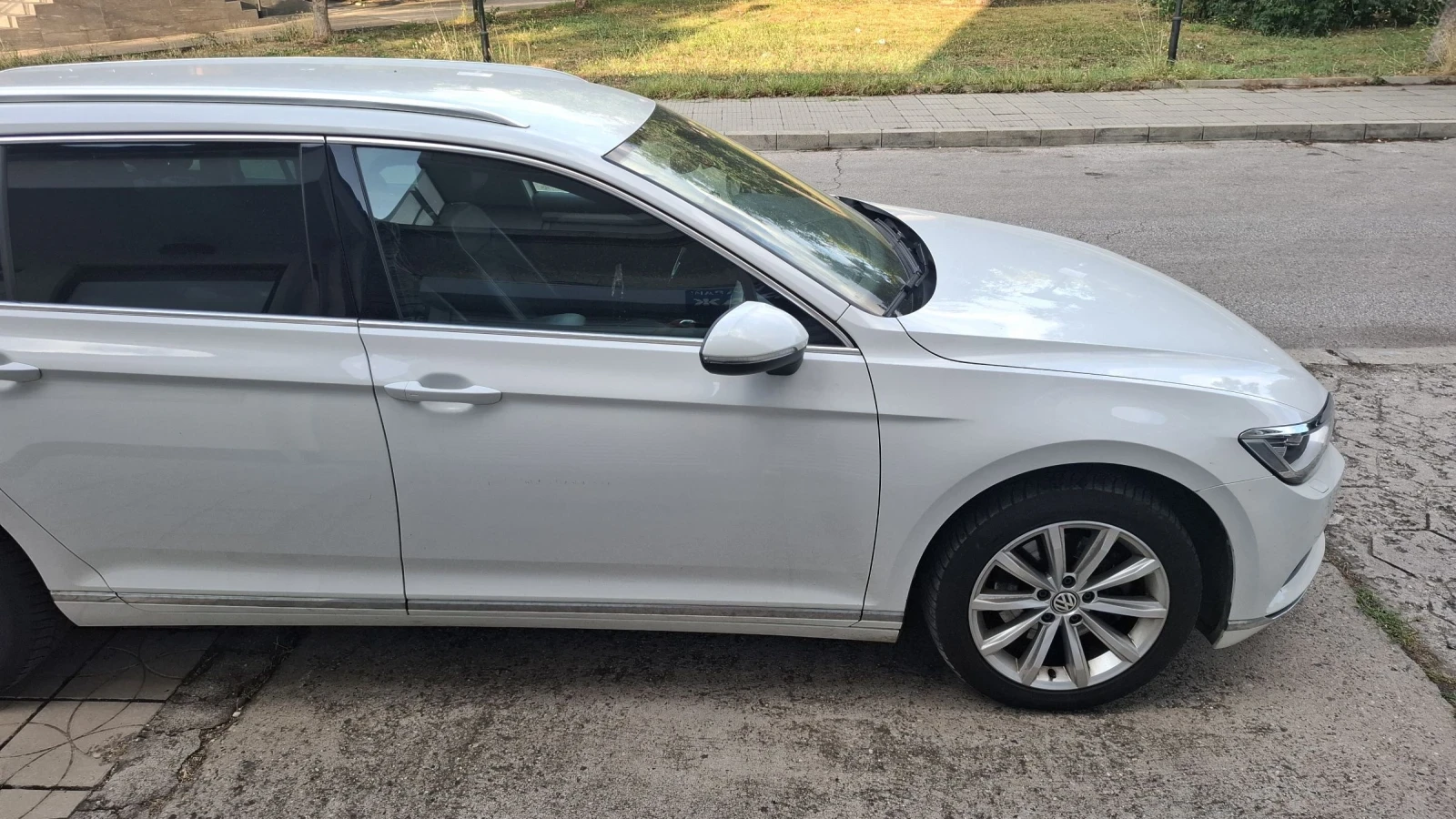 VW Passat 2.0tdi highline , снимка 2 - Автомобили и джипове - 55263884