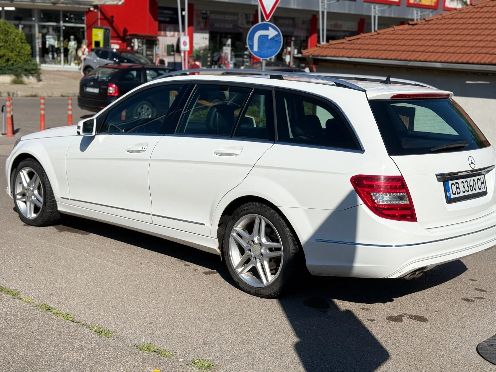 Mercedes-Benz C 200 2.2 136кс 7G Tronic, снимка 5 - Автомобили и джипове - 55465431