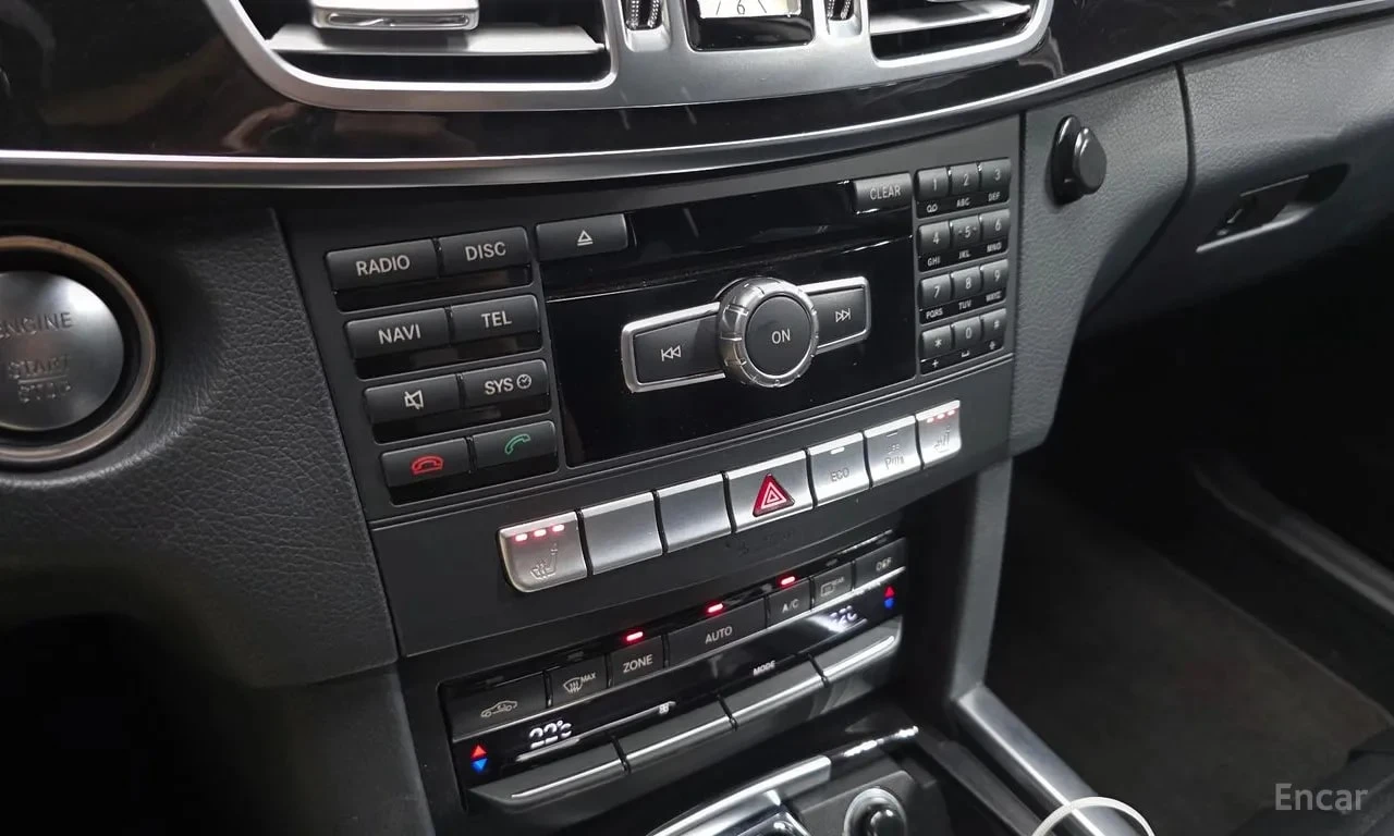 Mercedes-Benz E 220 CDI Avantgarde * НАВИ* КАМЕРА* ПОДГРЕВ* ШИБИДАХ* , снимка 17 - Автомобили и джипове - 55962669