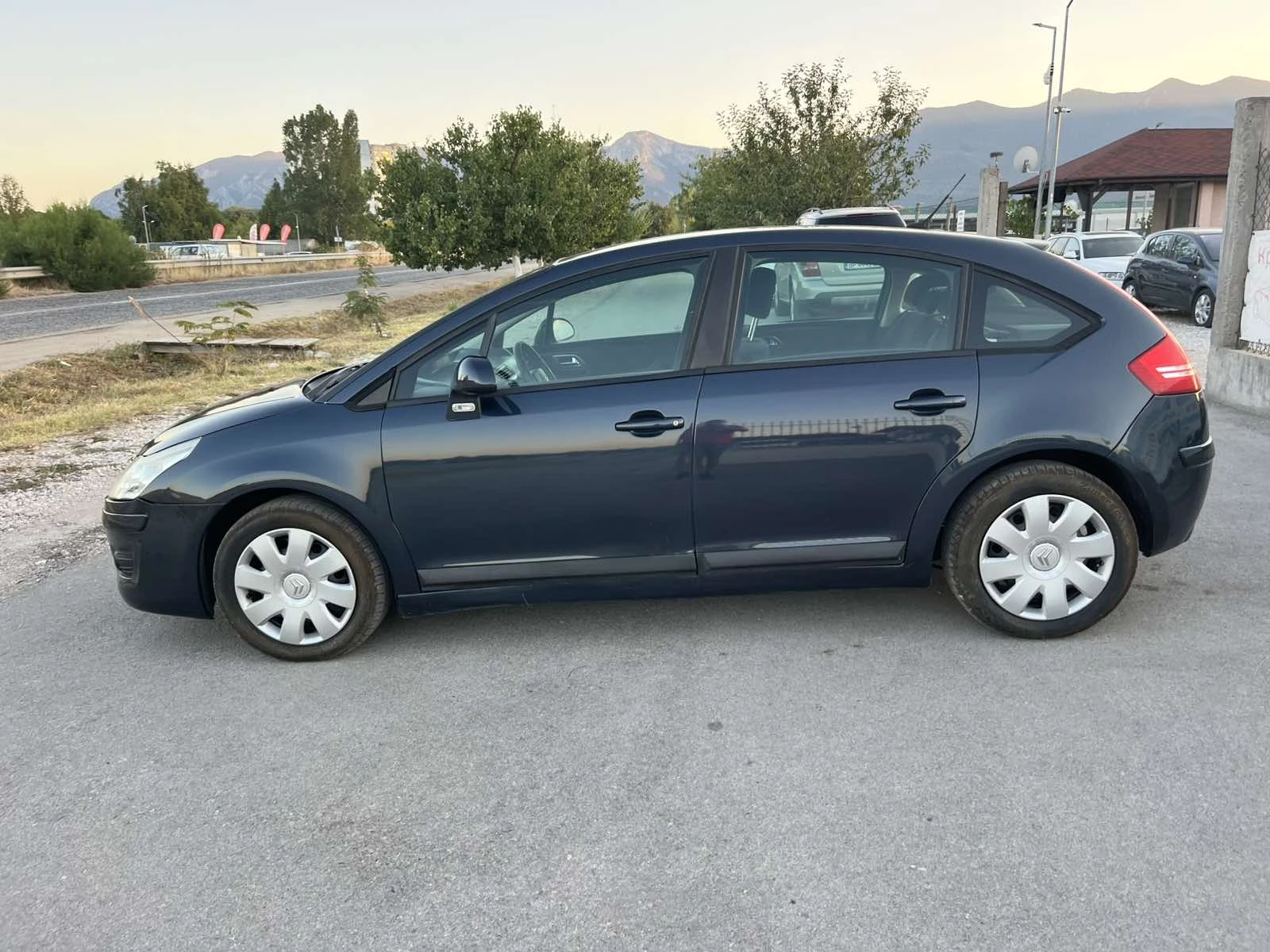 Citroen C4 1.6I 120кс EURO 4  КЛИМАТРОНИК , снимка 6 - Автомобили и джипове - 55993719