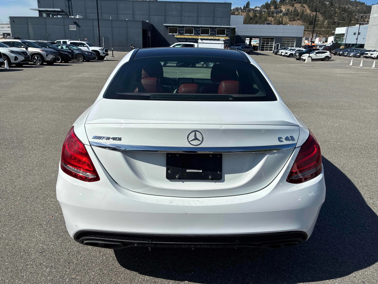 Mercedes-Benz C 43 AMG * BURMESTER * ЧЕРВЕНА КОЖА * ПАНО * CARFAX * , снимка 5 - Автомобили и джипове - 56012854