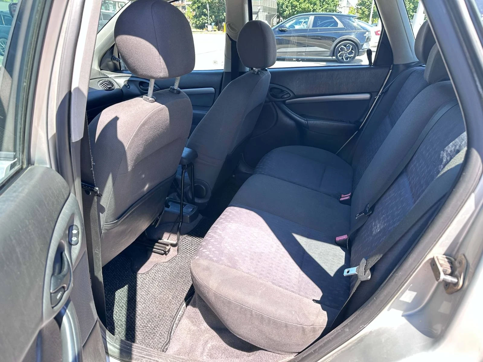 Ford Focus 1.6 16v, снимка 8 - Автомобили и джипове - 56074114