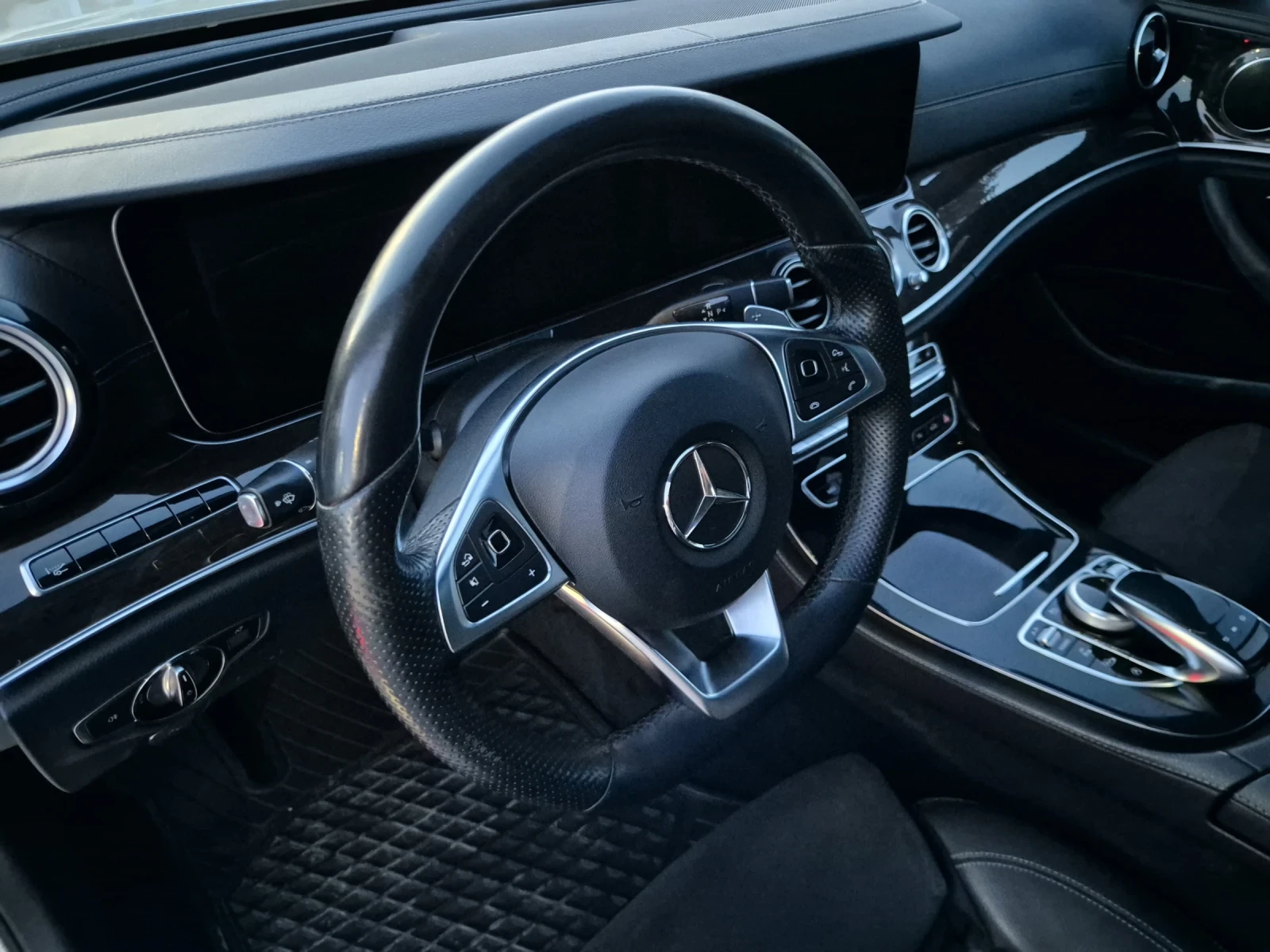 Mercedes-Benz E 350 * 4* MATIC* AMG* PANO* FULL*  | Mobile.bg � ����������� 7