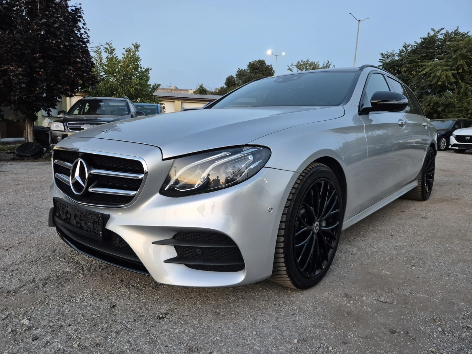 Mercedes-Benz E 350 * 4* MATIC* AMG* PANO* FULL*  | Mobile.bg � ����������� 2