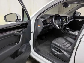VW Touareg 3.0 TDI Premium| 231к.с.| ВКЛ.ТЕХНОТЕСТ, снимка 11