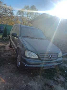  Mercedes-Benz ML 230