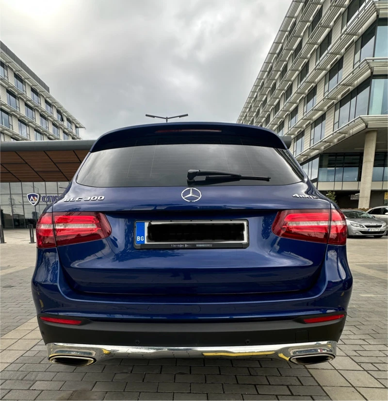 Mercedes-Benz GLC 300 AMG 4 Matic, снимка 4 - Автомобили и джипове - 45981503