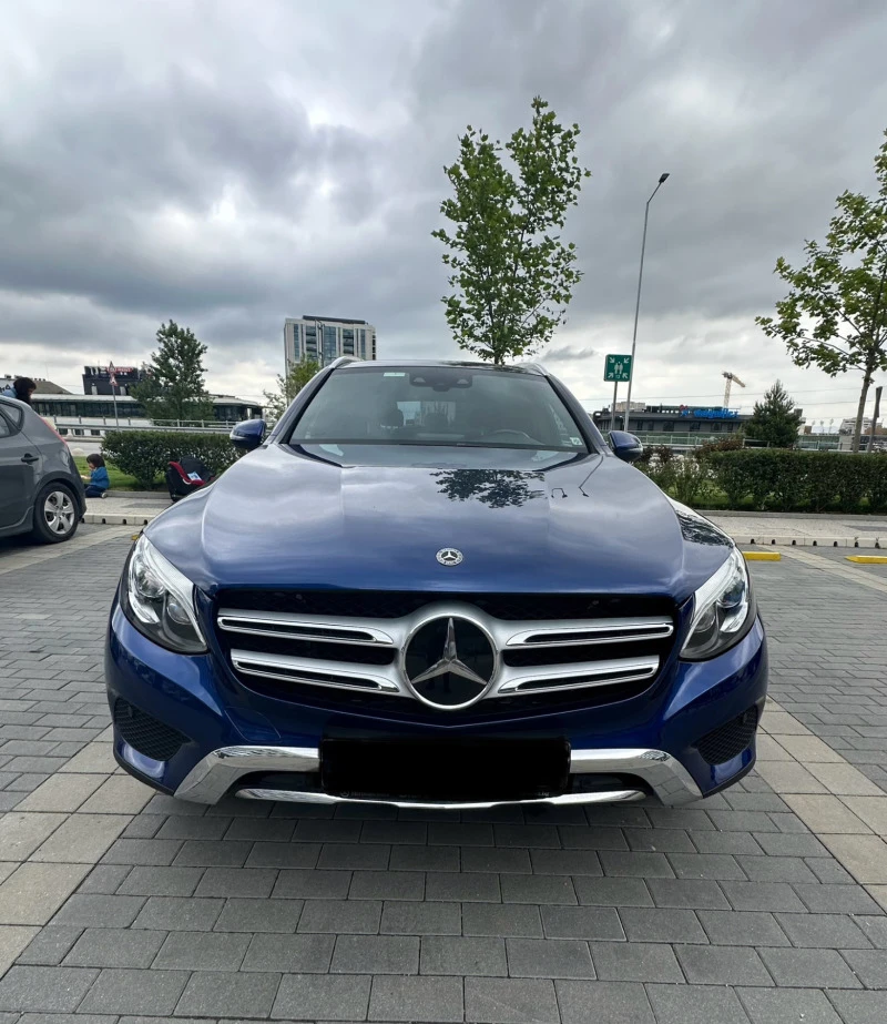 Mercedes-Benz GLC 300 AMG 4 Matic, снимка 1 - Автомобили и джипове - 45981503