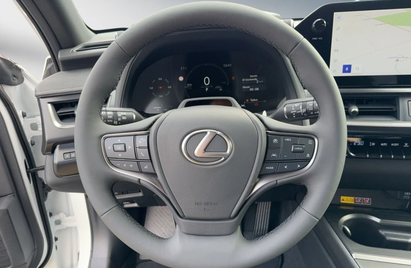 Lexus UX 300h = NEW= F Sport Гаранция, снимка 8 - Автомобили и джипове - 46809921