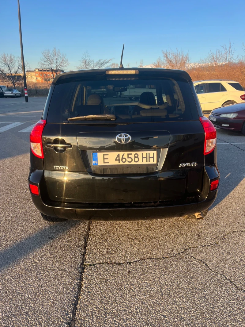 Toyota Rav4, снимка 13 - Автомобили и джипове - 48560634