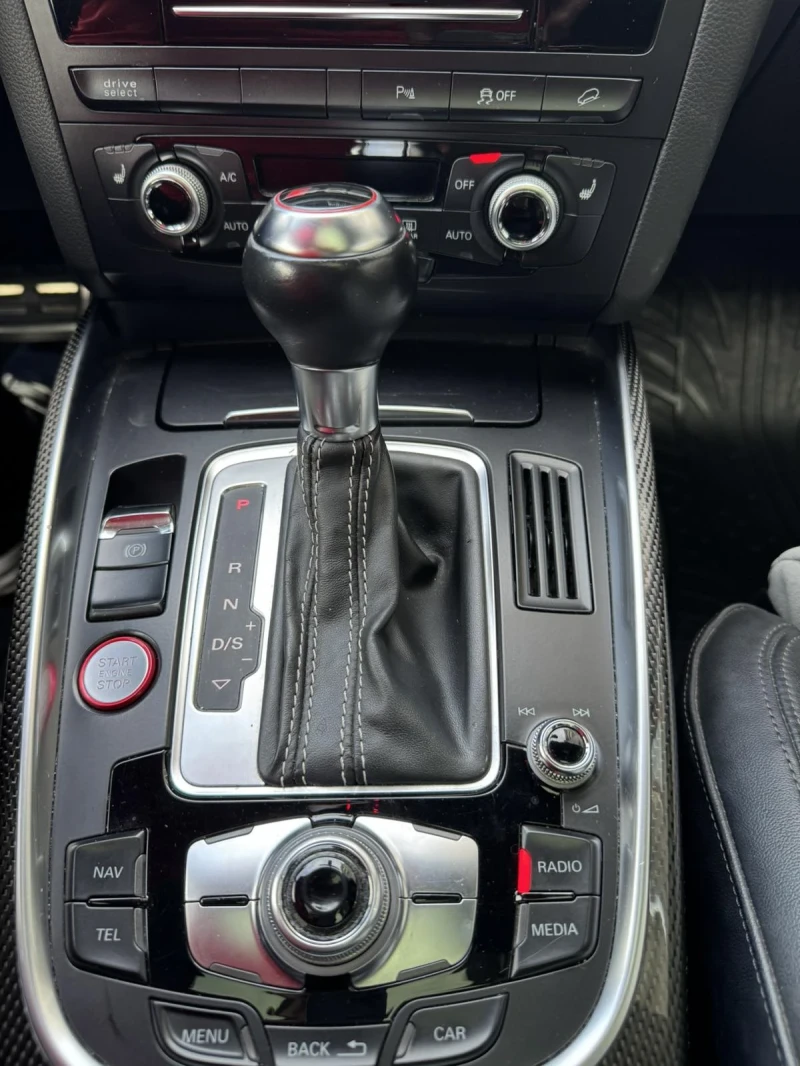 Audi SQ5 3.0 TFSI, снимка 15 - Автомобили и джипове - 52043381