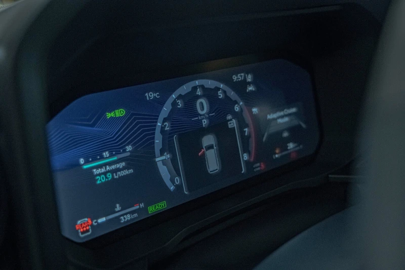 Toyota Land cruiser J250/i-Force MAX/4WD/Обдухване/Lane Assist/Virtual, снимка 11 - Автомобили и джипове - 52265983