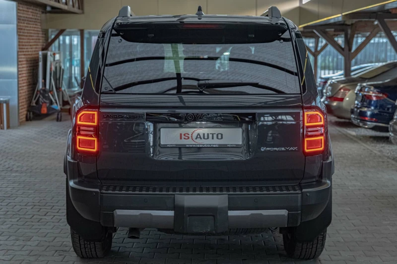 Toyota Land cruiser J250/i-Force MAX/4WD/Обдухване/Lane Assist/Virtual, снимка 4 - Автомобили и джипове - 52265983