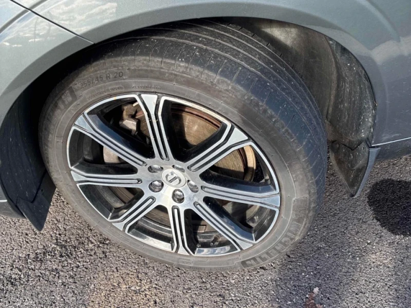 Volvo XC60 Inscription* 4x4* 360cam* Пано* Обдух* Подгрев, снимка 13 - Автомобили и джипове - 52361196