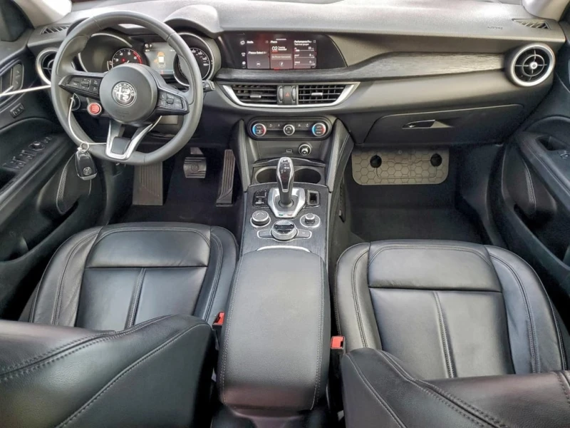 Alfa Romeo Stelvio * CARFAX * БЕЗ ПЪРВОНАЧАЛНА ВНОСКА, снимка 8 - Автомобили и джипове - 52727199