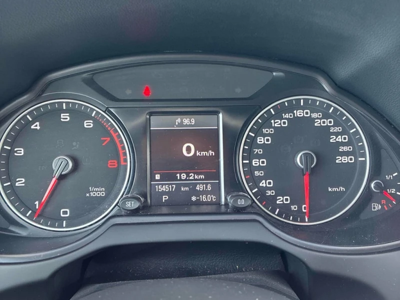 Audi Q5 * 2.0T Progressiv * CARFAX * ЦЕНА ДО БГ, снимка 7 - Автомобили и джипове - 53304992